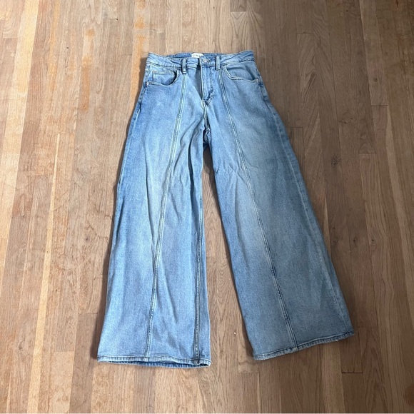 The Drop Women’s Friday Relaxed Fit Jeans | Light Wash | Size 28 - Picture 2 of 5